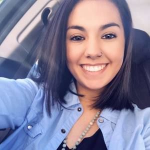 Meet your Posher, Alicia